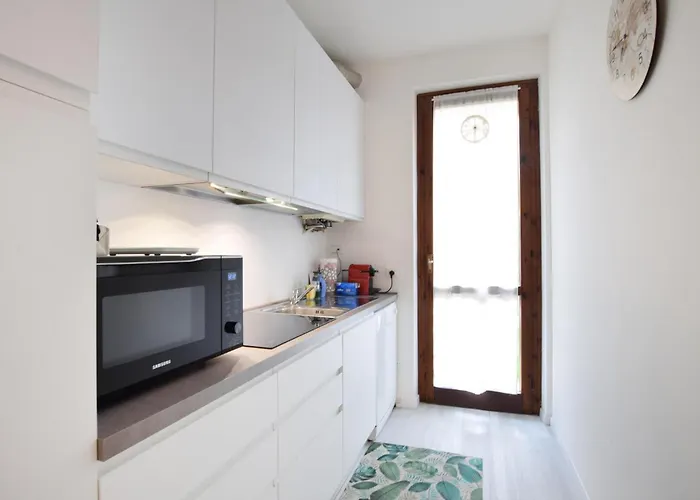 Appartement Lovely In With Wifi