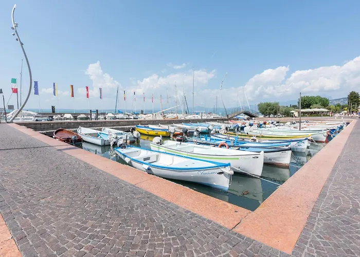 Appartement Lovely In With Wifi